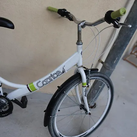 شقة Azur - Self Check-in And 2 Bikes بورغاس