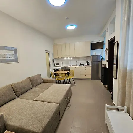Apartman Azur - Self Check-in And 2 Bikes Burgasz