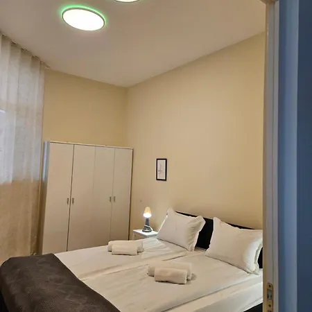 Apartman Azur - Self Check-in And 2 Bikes