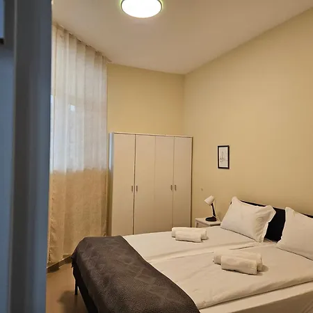 Azur - Self Check-in And 2 Bikes Apartman Burgasz