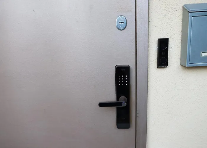 Διαμέρισμα Azur - Self Check-in And 2 Bikes Μπουργκάς